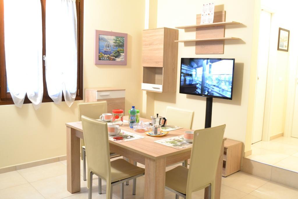 Appartamento Palazzotto Стреза Номер фото